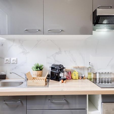 Appartement - 4 Personnes - Parking Prive - Metro 7 - Rer B La Courneuve Buitenkant foto